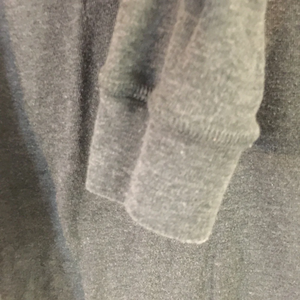 The North Face Henley Long Sleeve Shirt Medium Gray Casual Lightweight Stretch